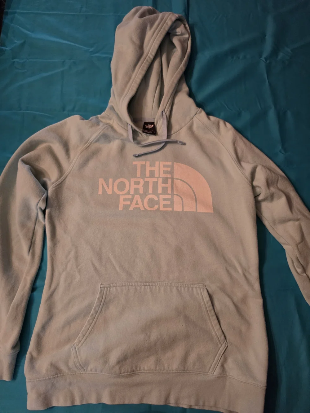 The North Face Women's Half Dome Logo Hoodie Sweatshirt Mint Green, Size M
